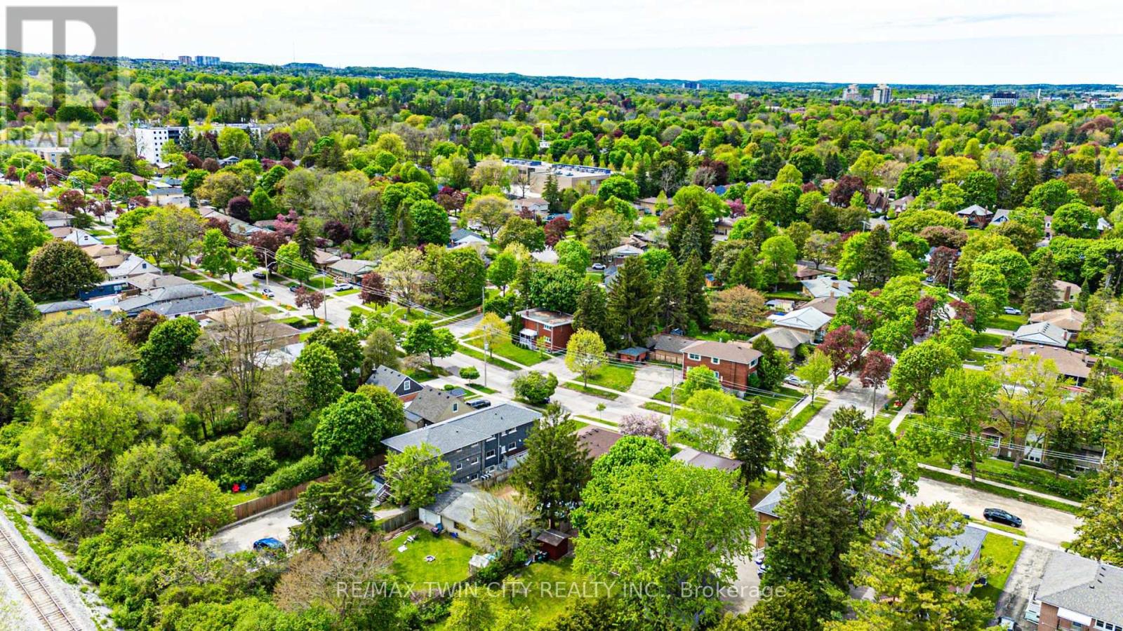 71 BRANDON AVENUE - 42