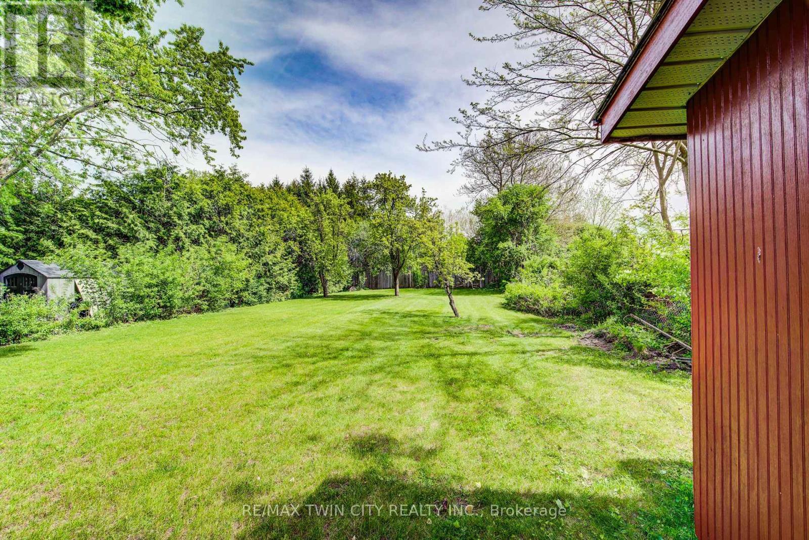 71 BRANDON AVENUE - 28