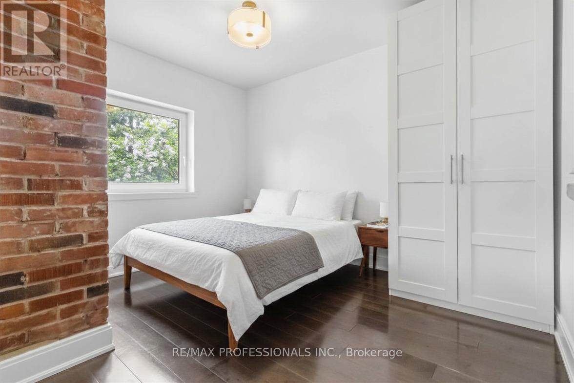 3 SNARESBROOK DRIVE - 14