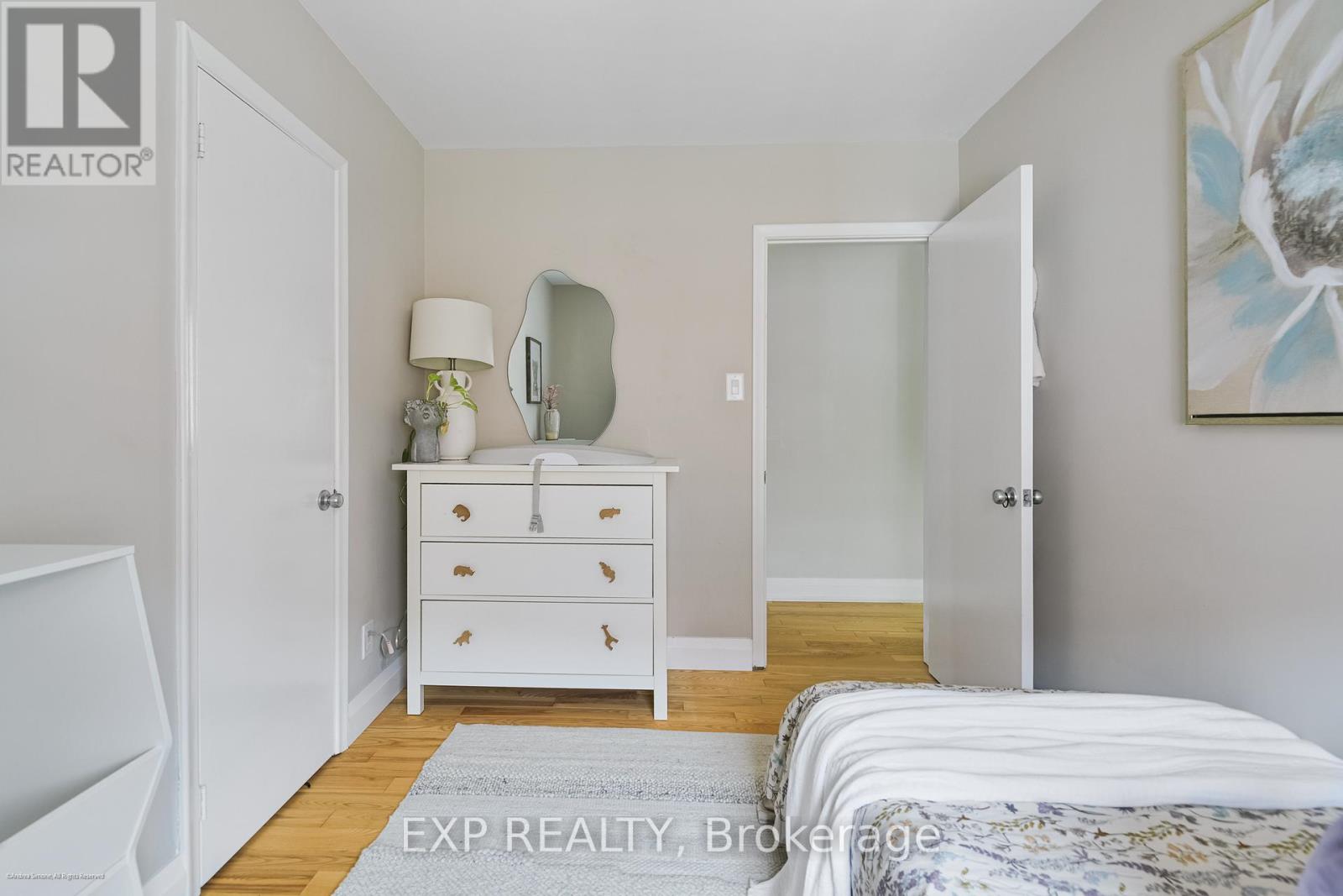 125 TREEVIEW DRIVE - 15
