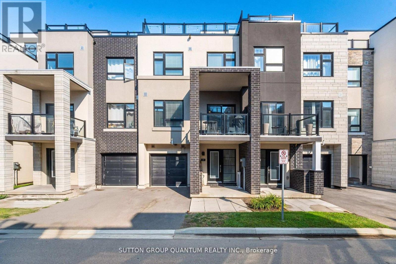 #19 1121 COOKE BOULEVARD - 1