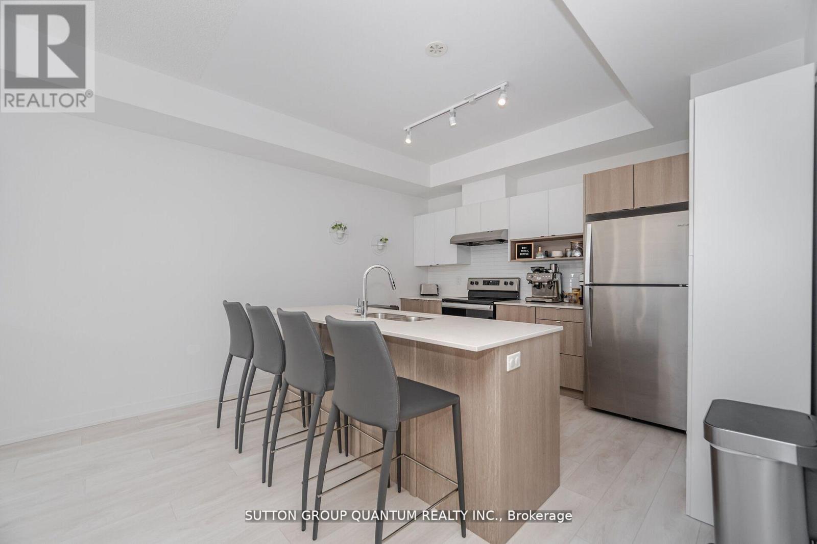 #19 1121 COOKE BOULEVARD - 11