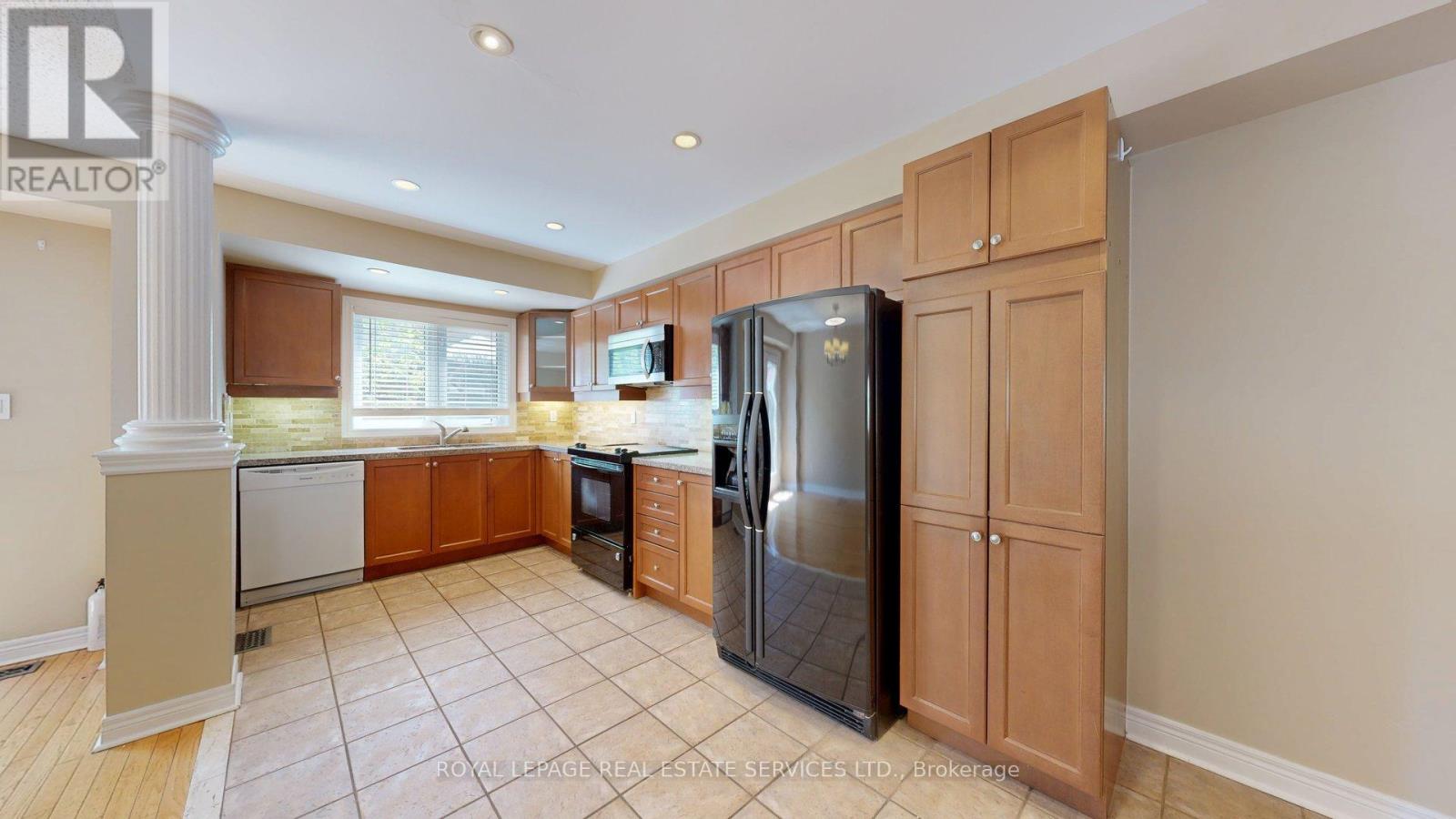 #16 619 EVANS AVENUE - 16