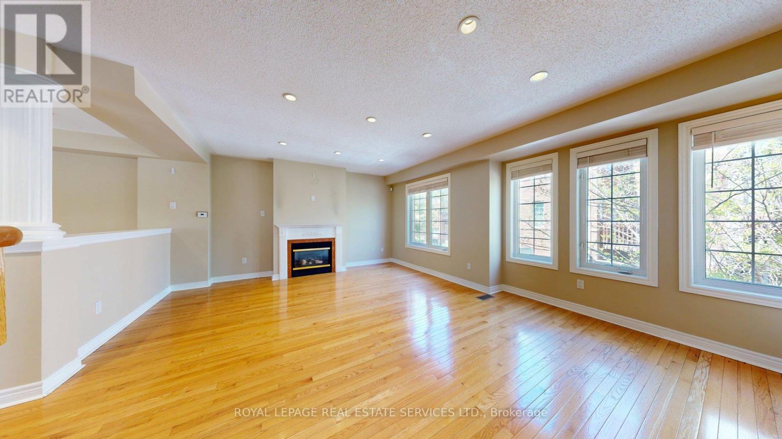 #16 619 EVANS AVENUE - 27