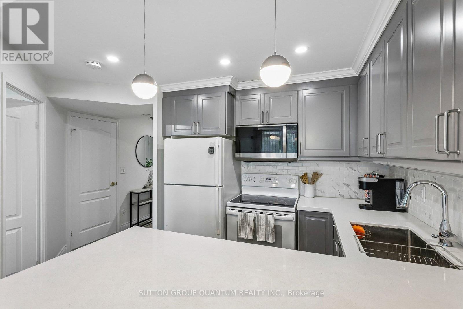 #307 1150 PARKWEST PLACE - 15