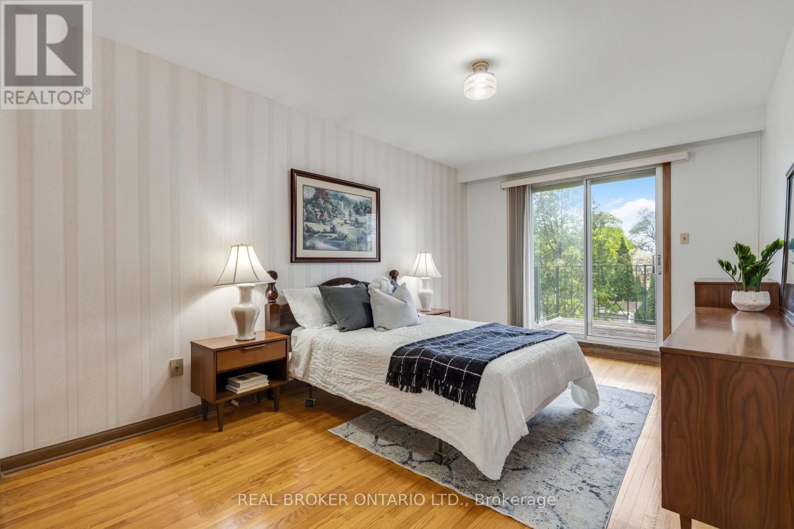 56A TREEVIEW DRIVE - 18