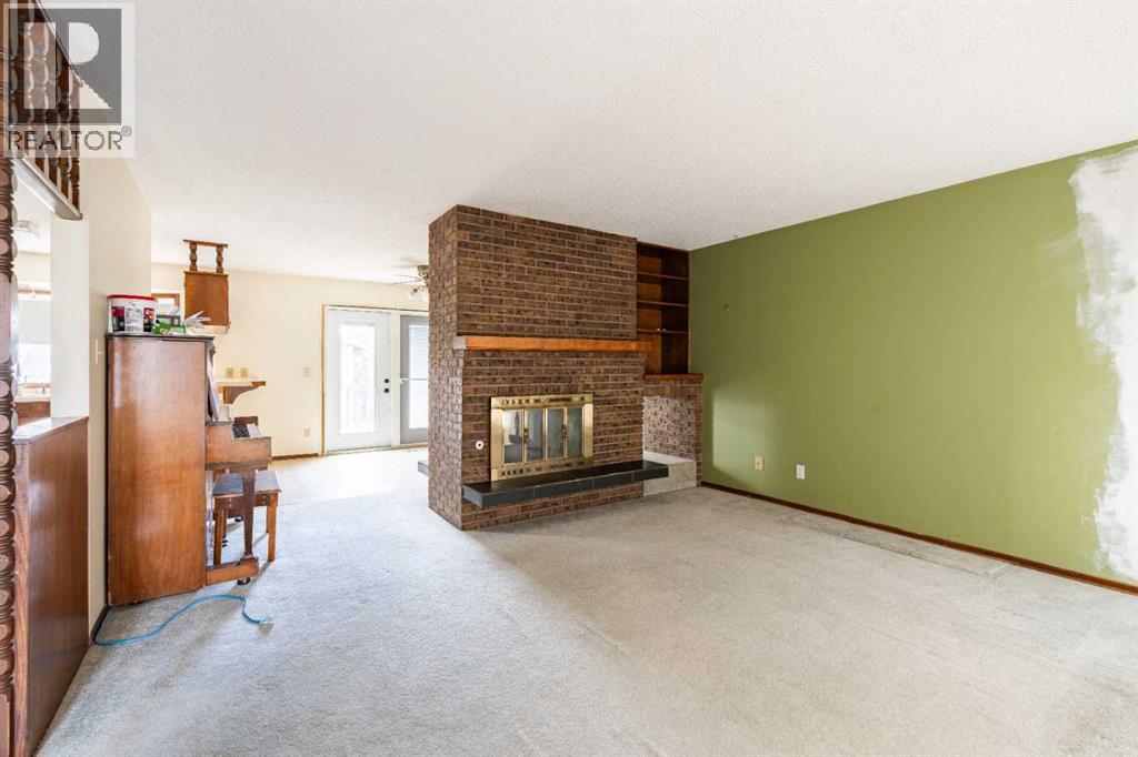 5214 38 Avenue — photo 13