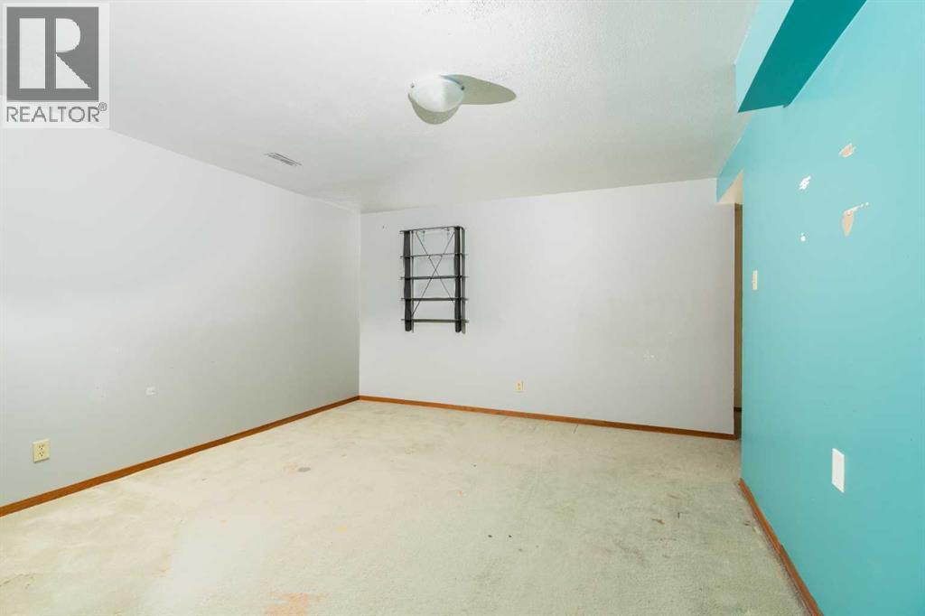 5214 38 Avenue — photo 26