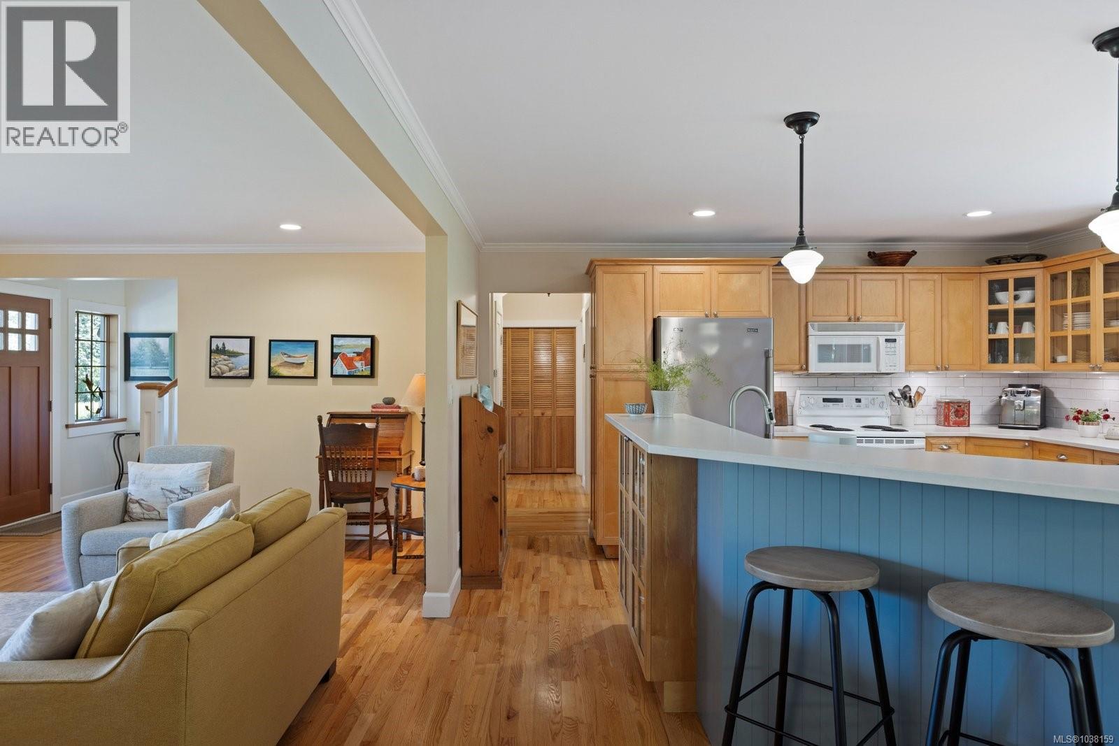  1087 Maple Road, North Saanich