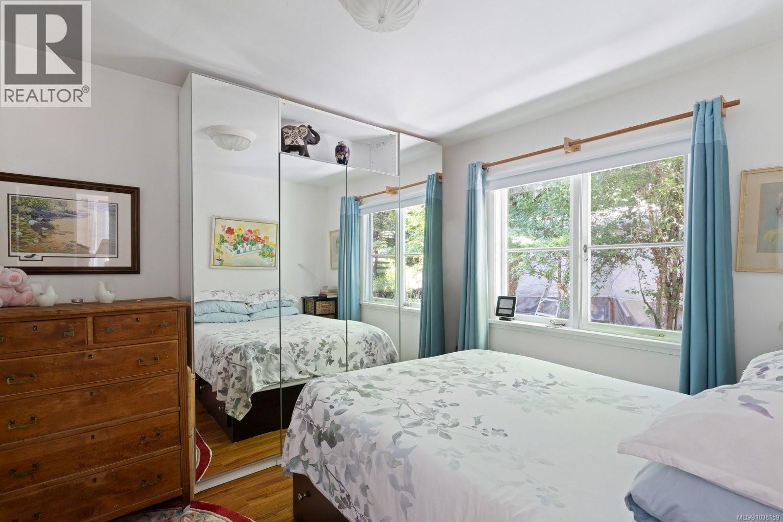  1087 Maple Road, North Saanich