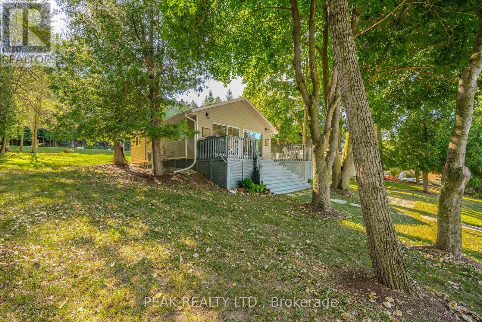 LOT 214 2 ROAD S - 32