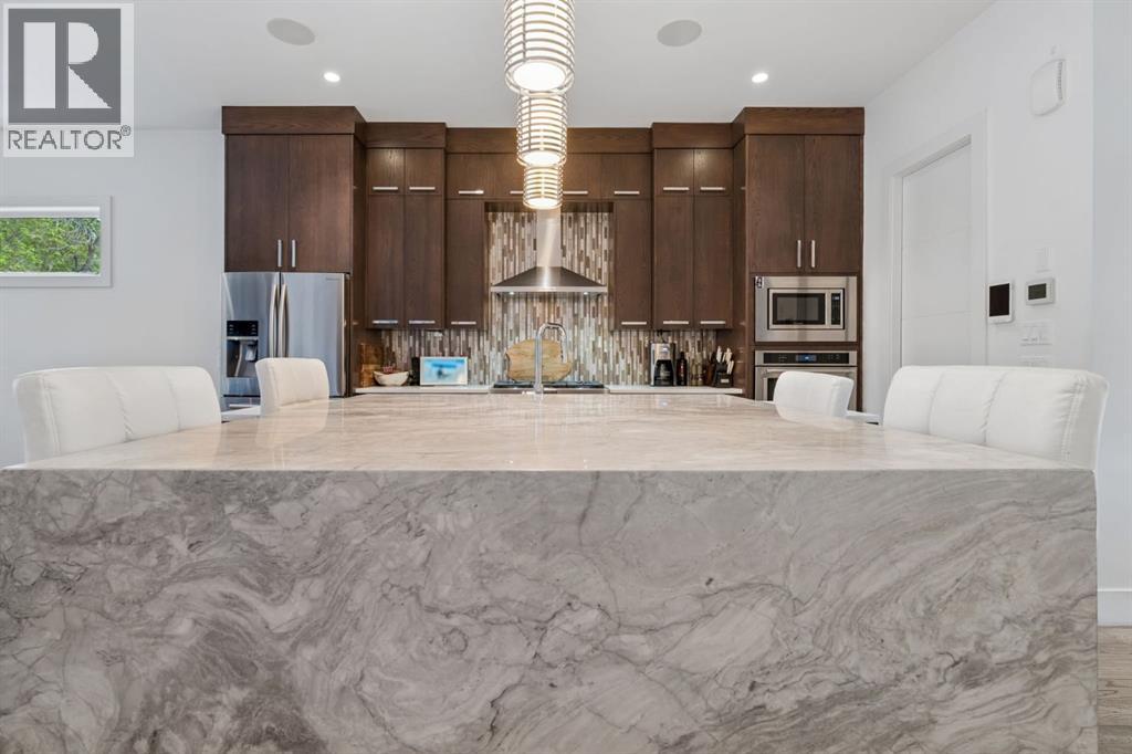 525 20 Avenue SW - 8