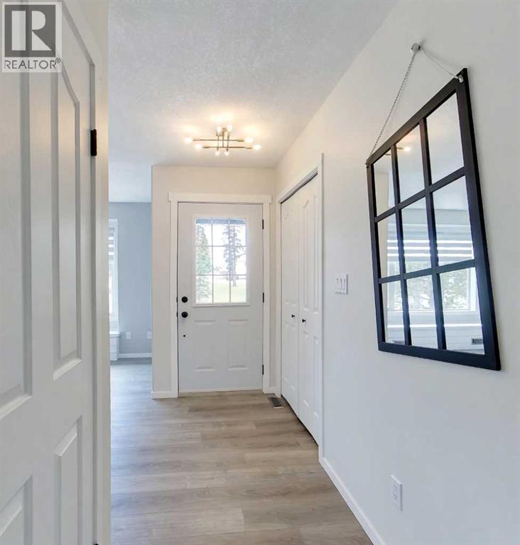 5108 18 Avenue - photo 2