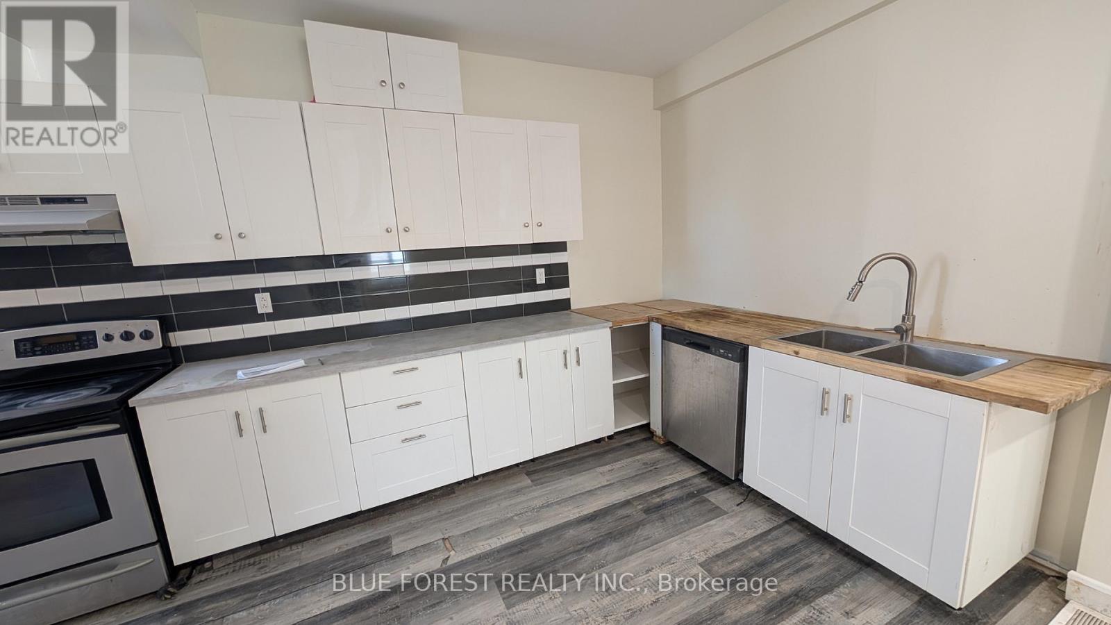 26 NOLAN STREET - 13