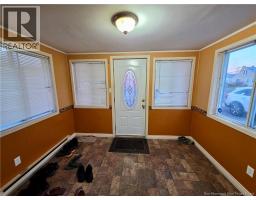 136 Shirley Avenue, photo 4