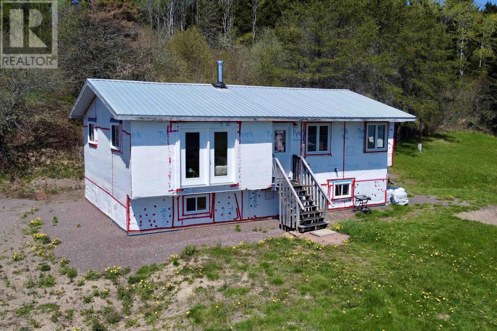 Property photo of 61 Ballfield Road