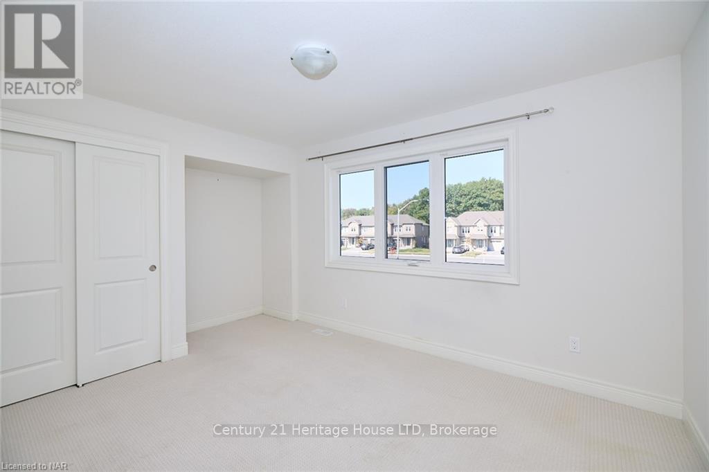 14 OVERHOLT DRIVE - 24