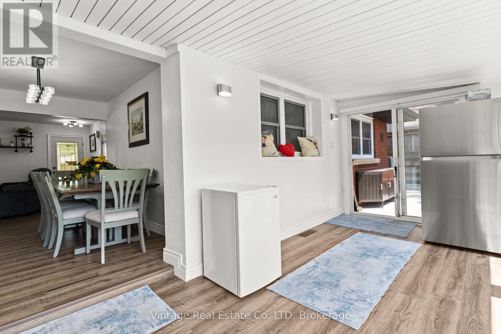 6478 RUSSELL STREET - 14