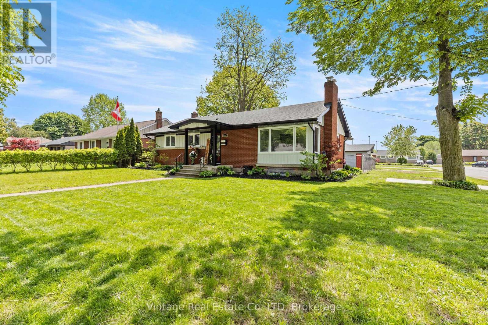 6478 RUSSELL STREET - Image 2