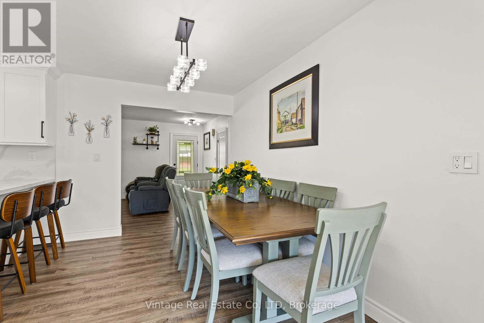 6478 RUSSELL STREET - 8