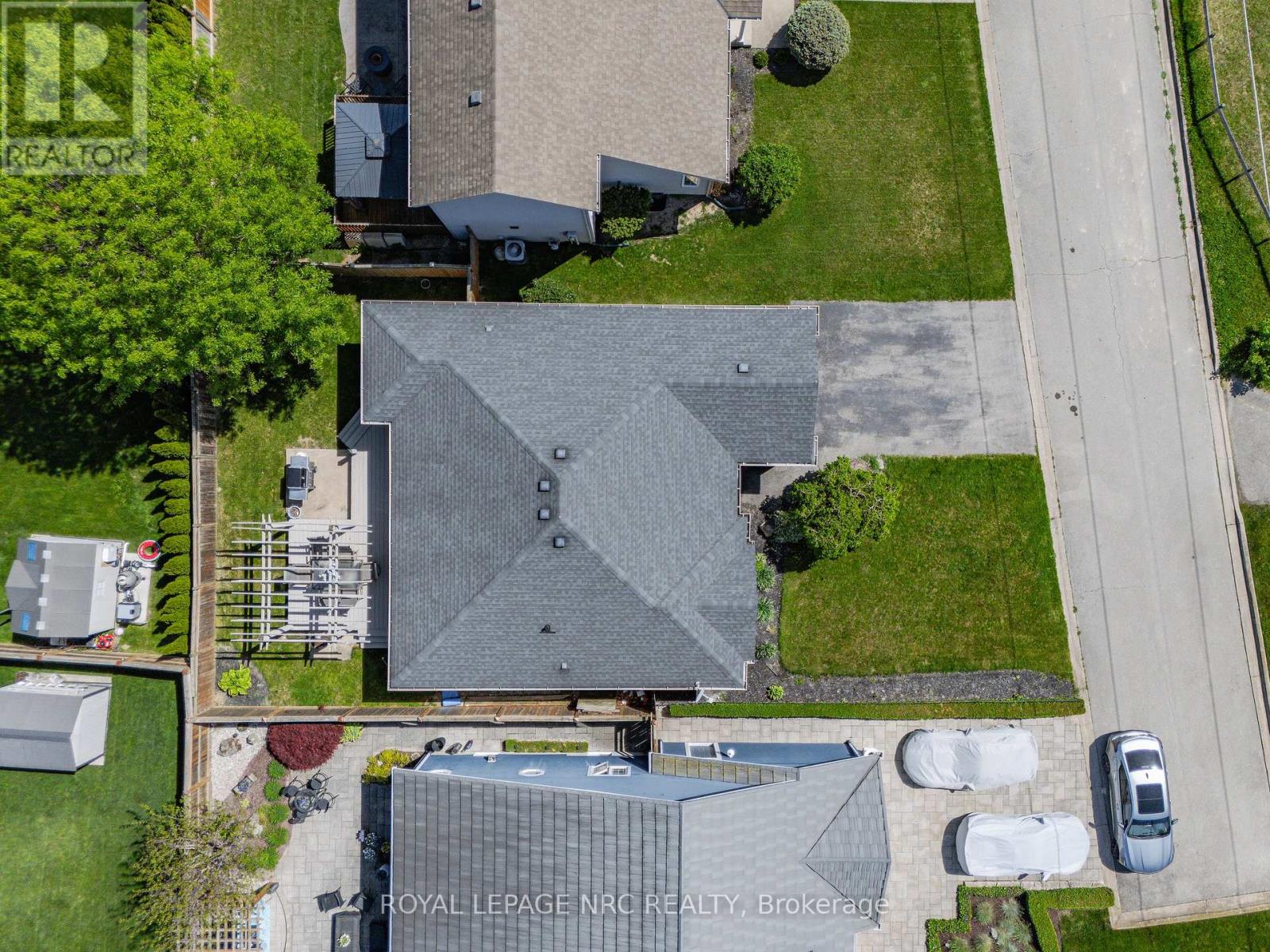1052 VANSICKLE ROAD N - 42