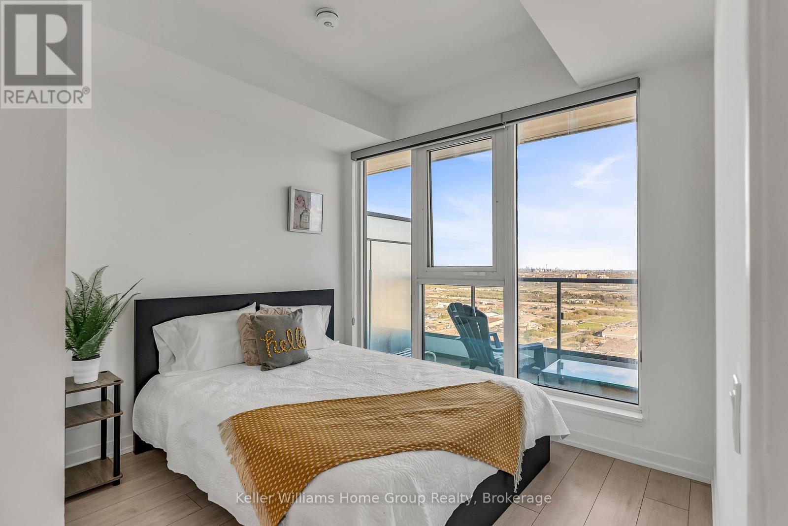 #4805 898 PORTAGE PARKWAY - 18