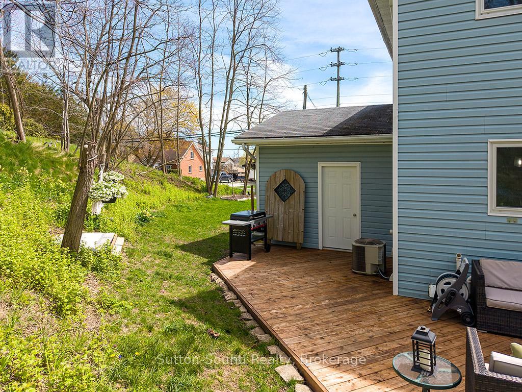 2326 4TH AVENUE W - 16