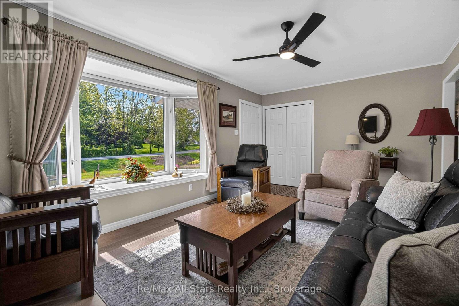 113 PIRATES GLEN DRIVE - 7
