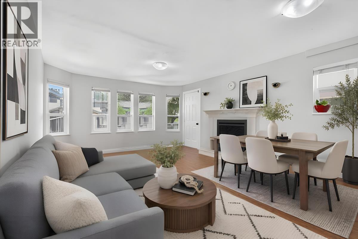8026 18TH AVENUE, Burnaby
