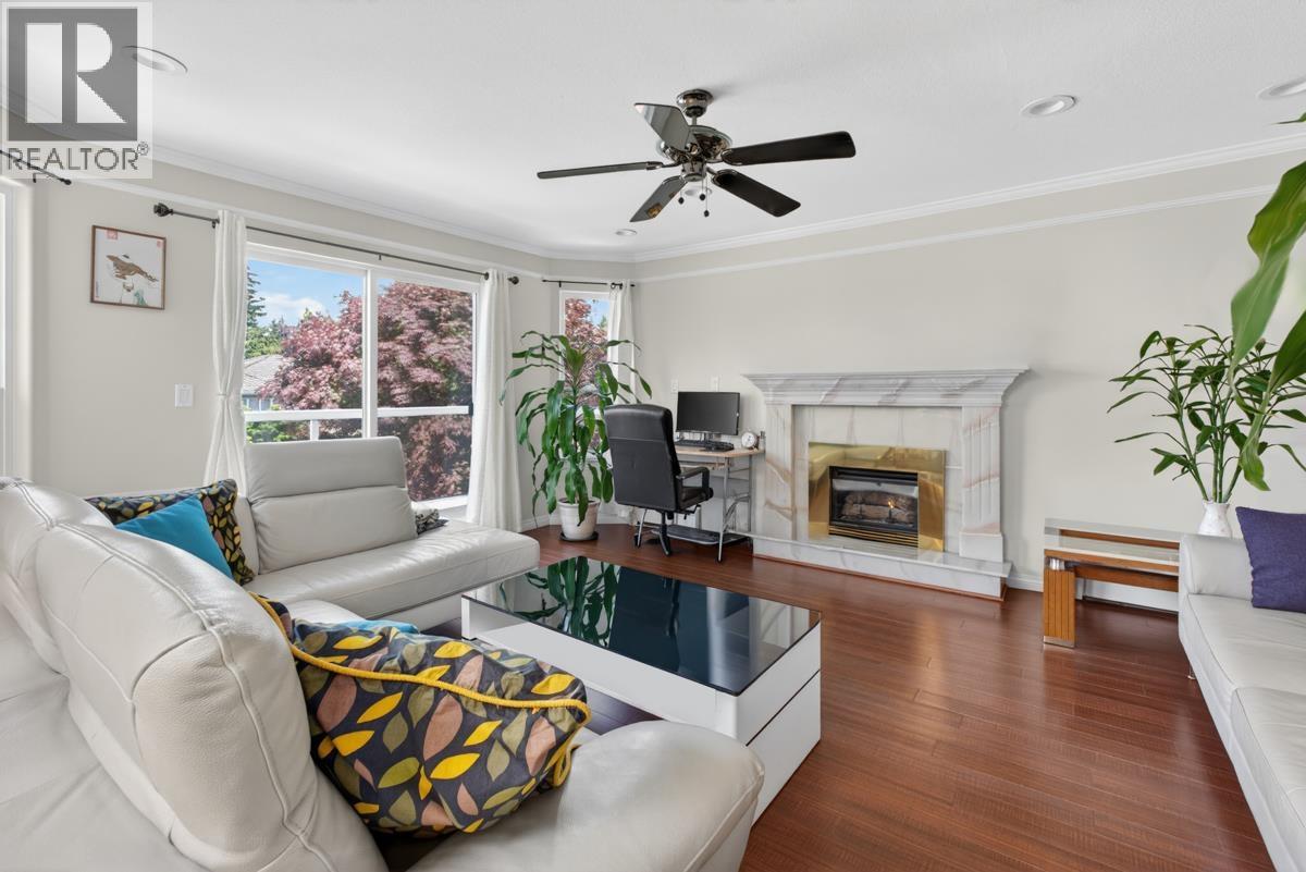 8026 18TH AVENUE, Burnaby