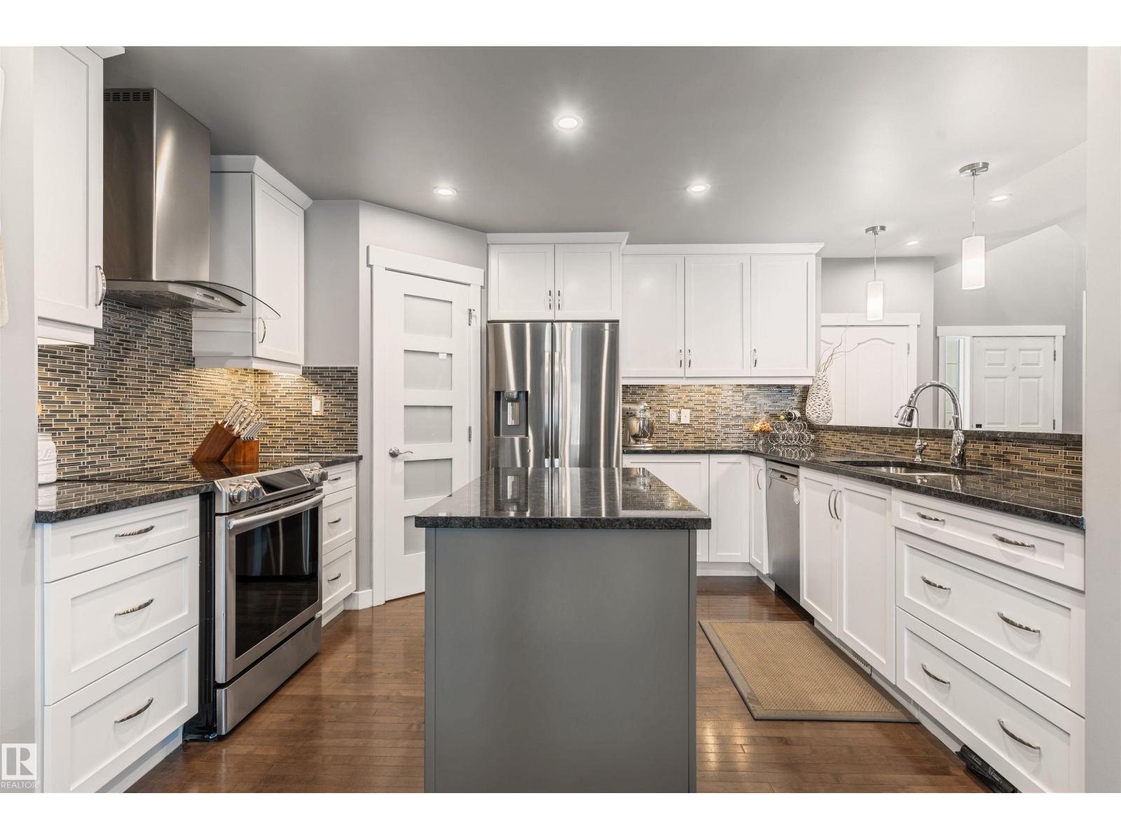 9519 221 ST NW - 14