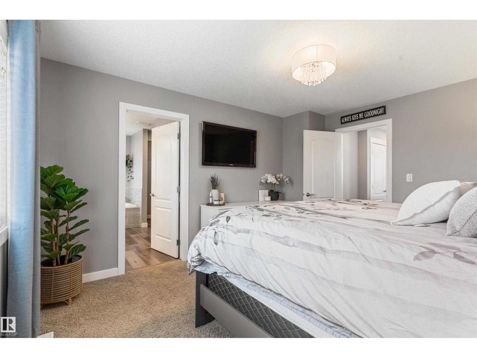 9519 221 ST NW - 24