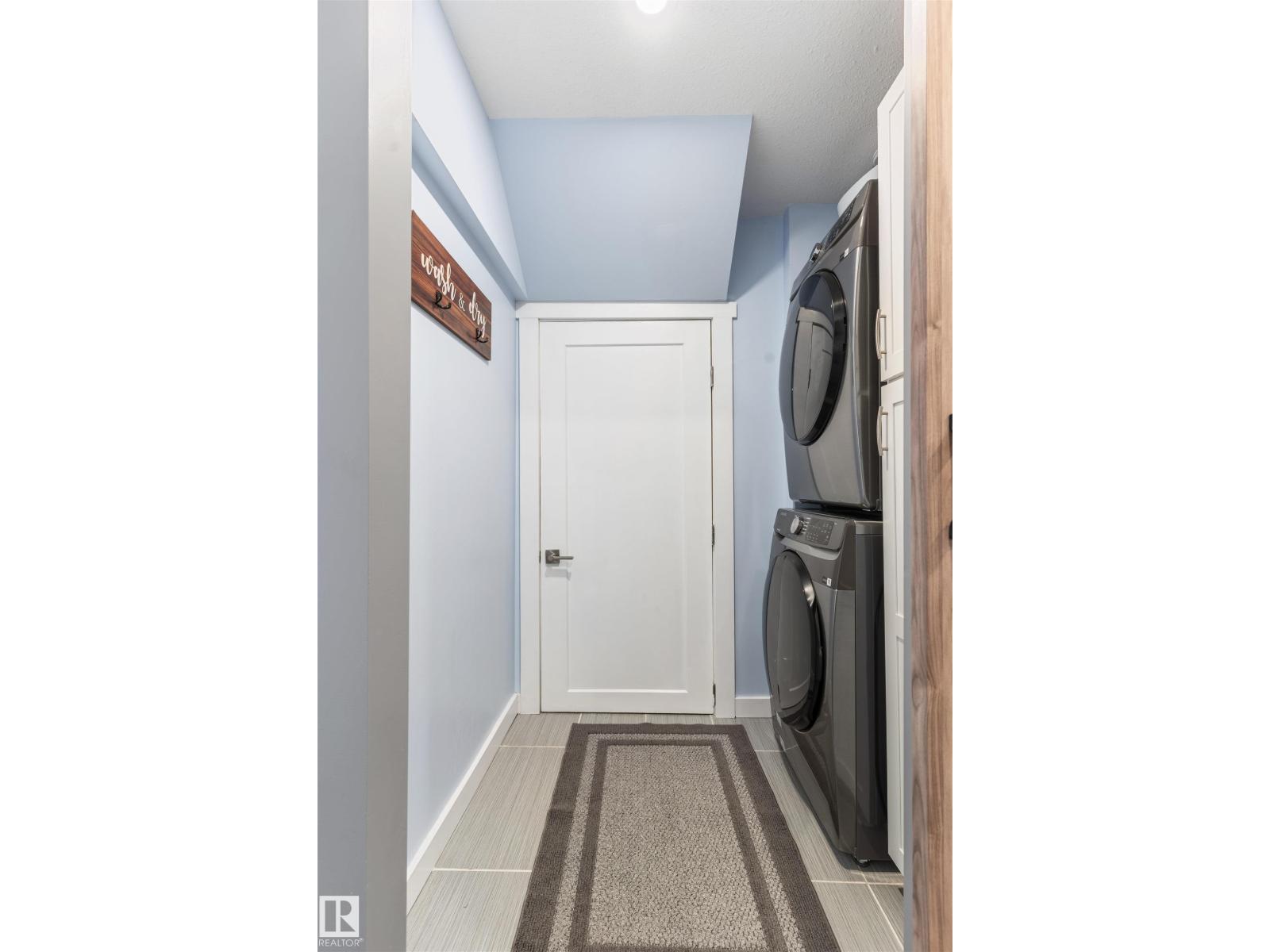 9519 221 ST NW - 36