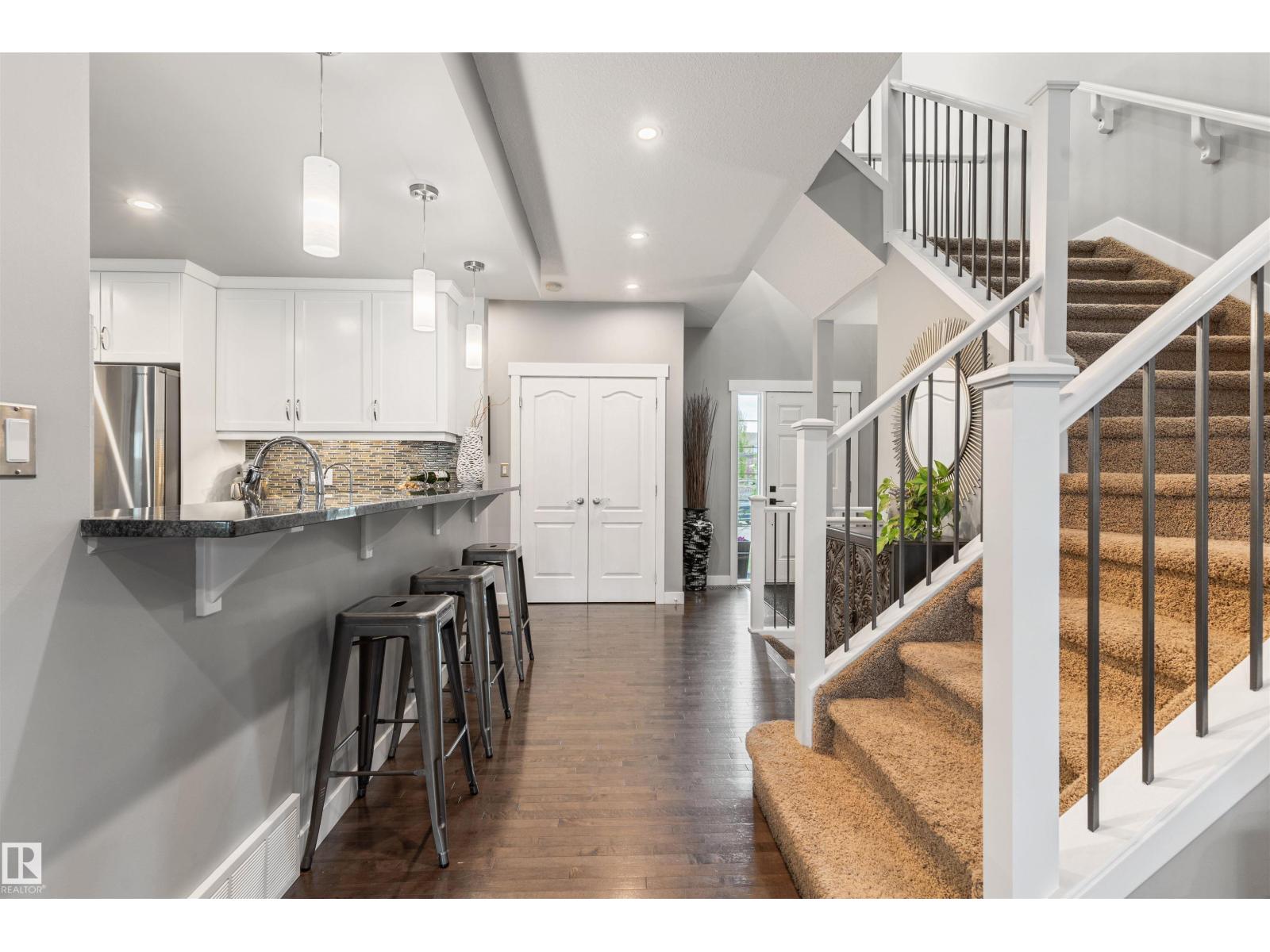 9519 221 ST NW - 4
