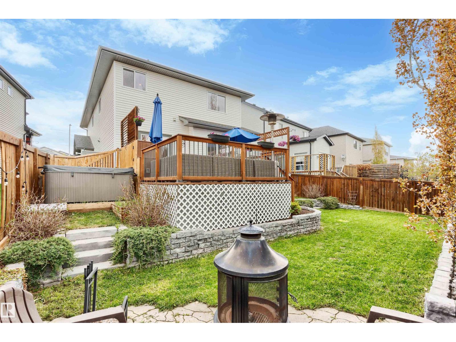 9519 221 ST NW - 44