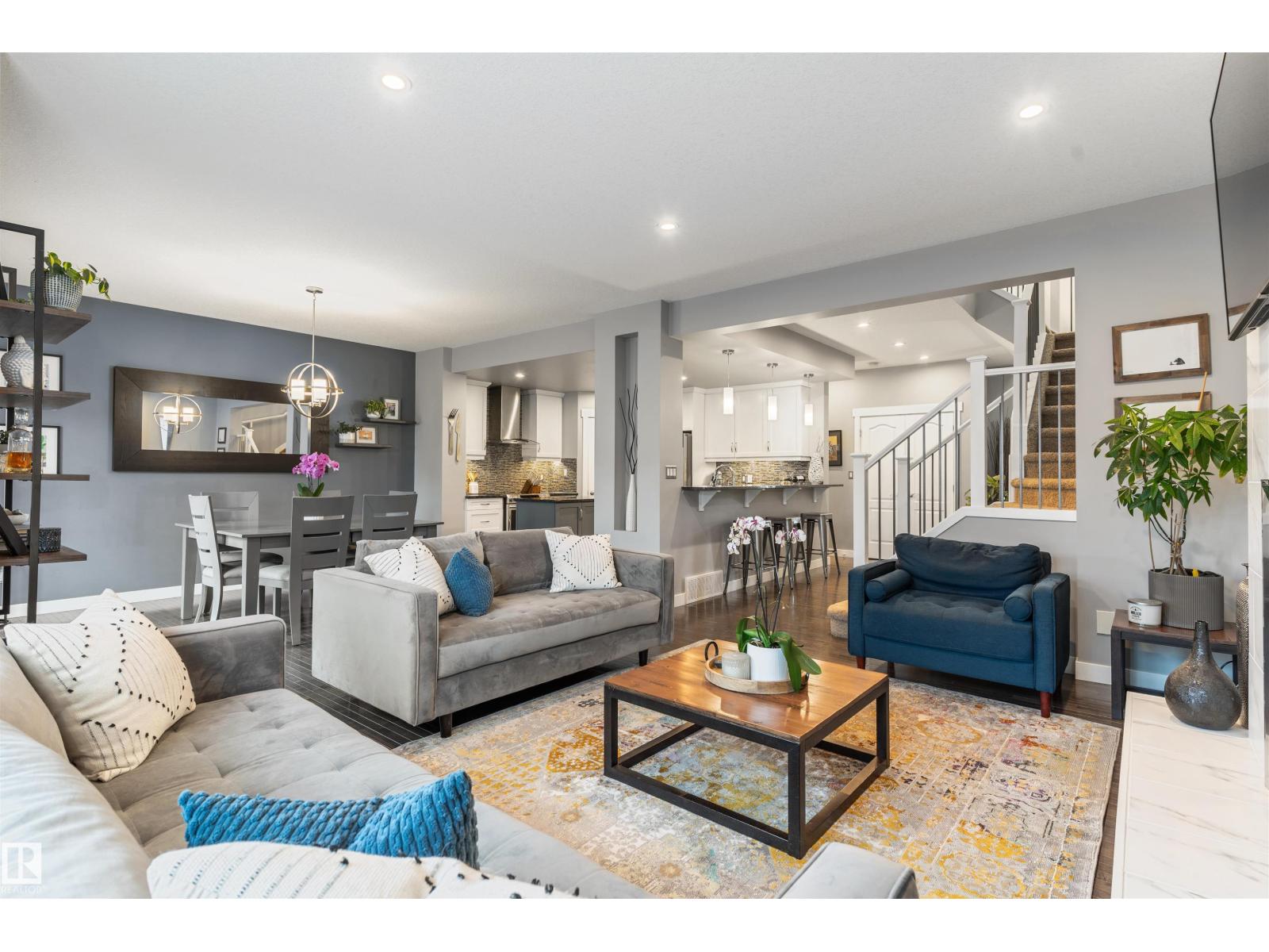 9519 221 ST NW - 8