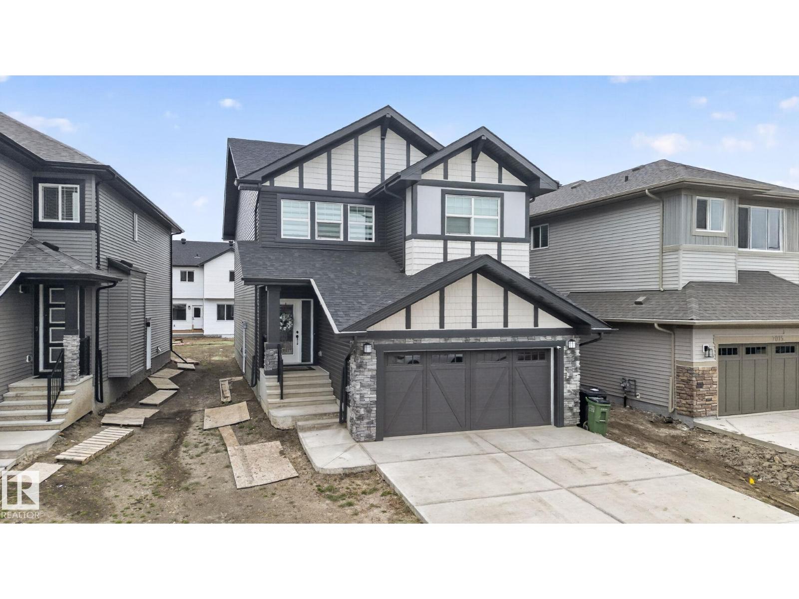 7011 177 Avenue NW - 1
