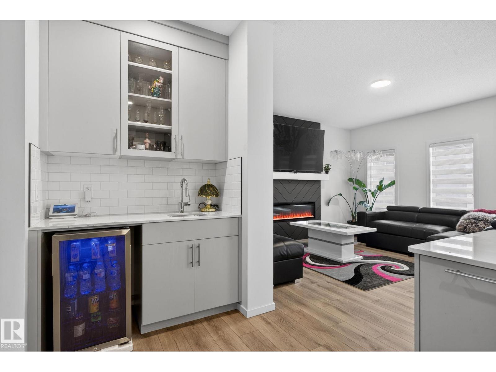 7011 177 Avenue NW - 15