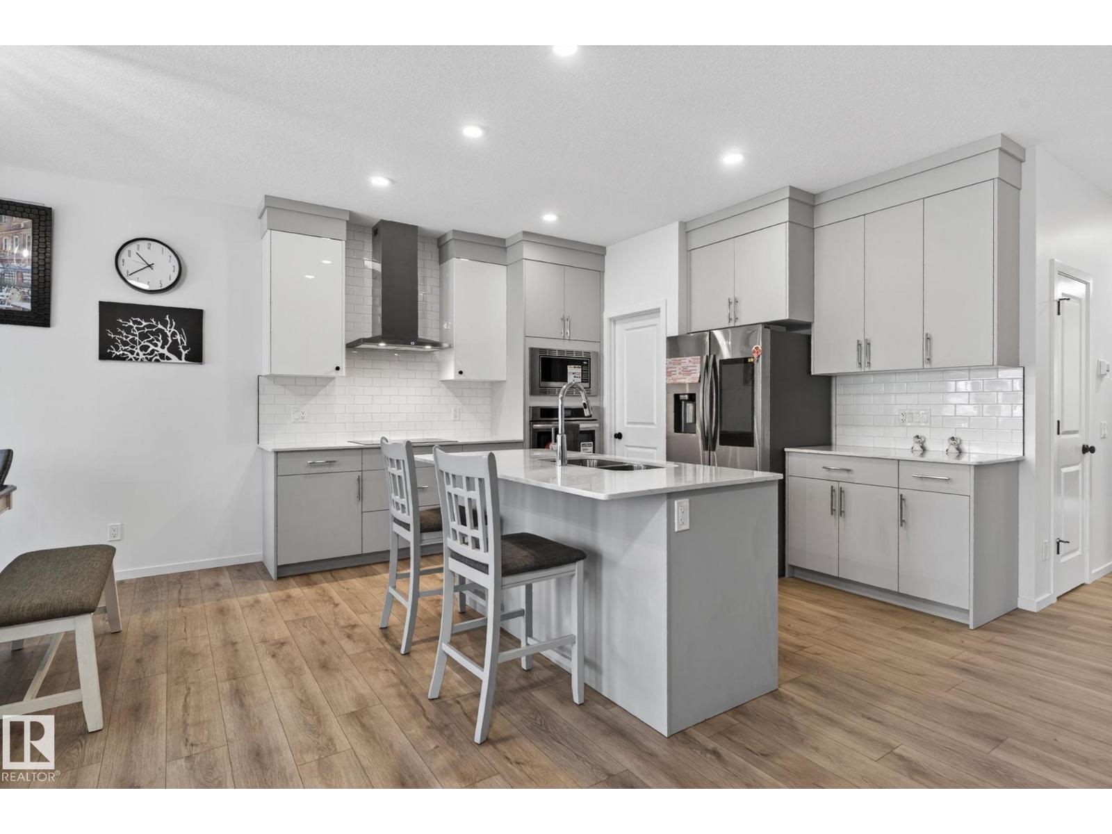 7011 177 Avenue NW - 20