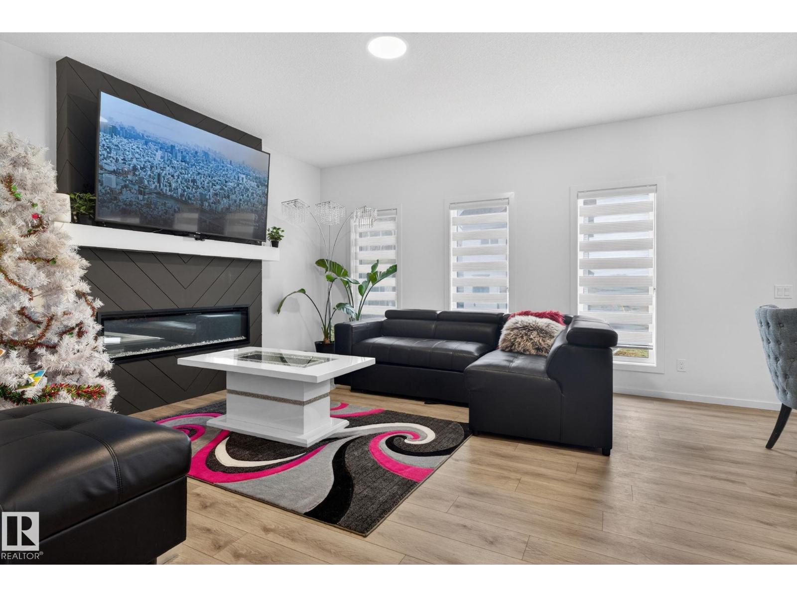 7011 177 Avenue NW - 24