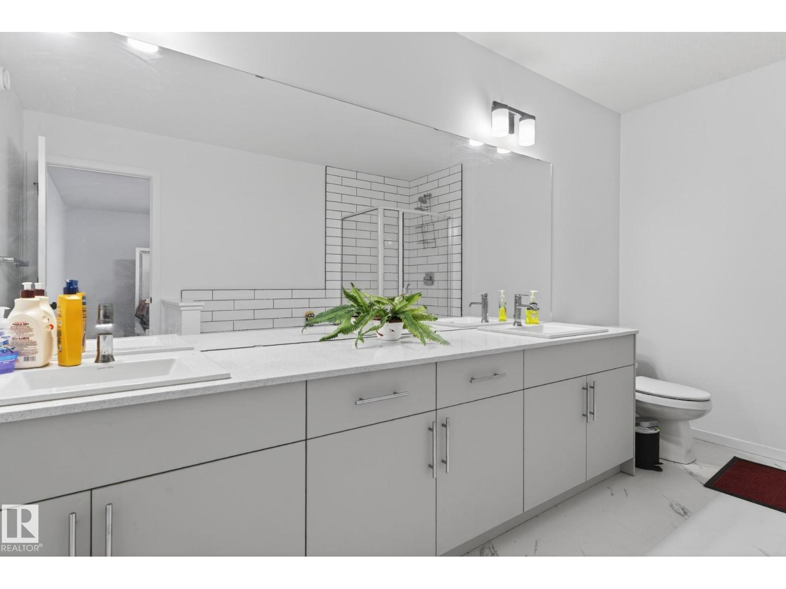 7011 177 Avenue NW - 38