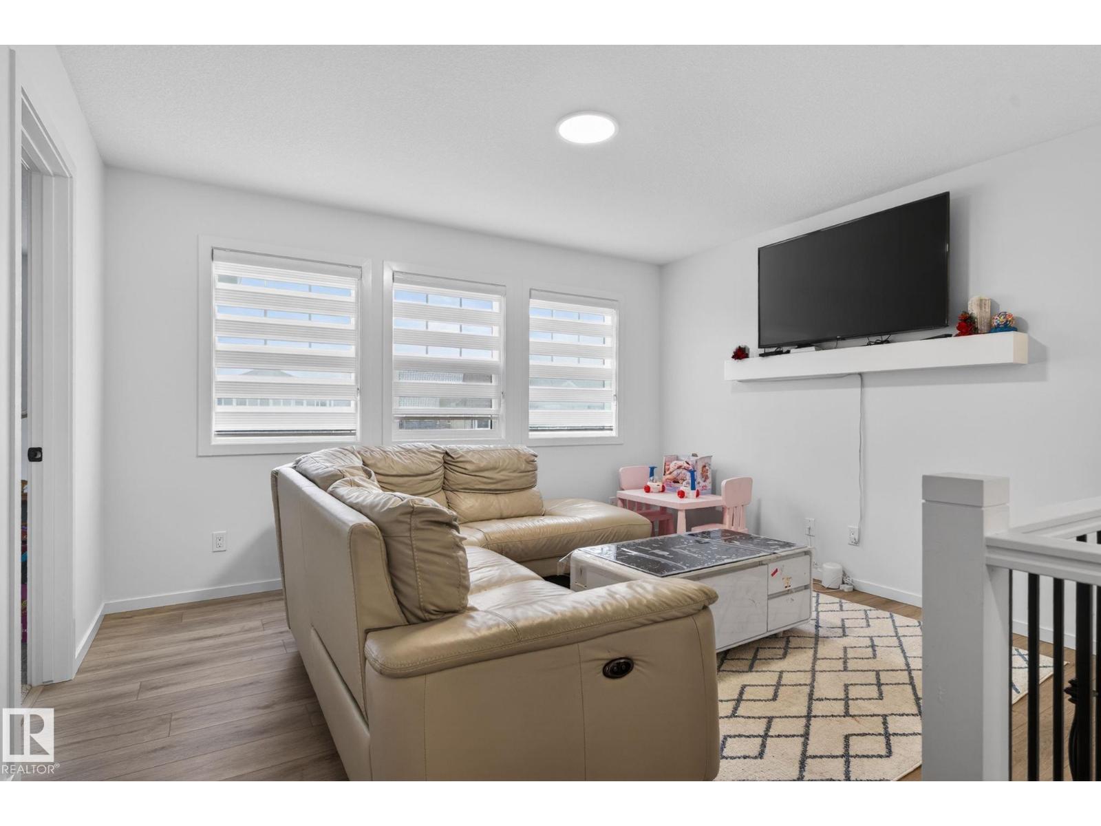 7011 177 Avenue NW - 44