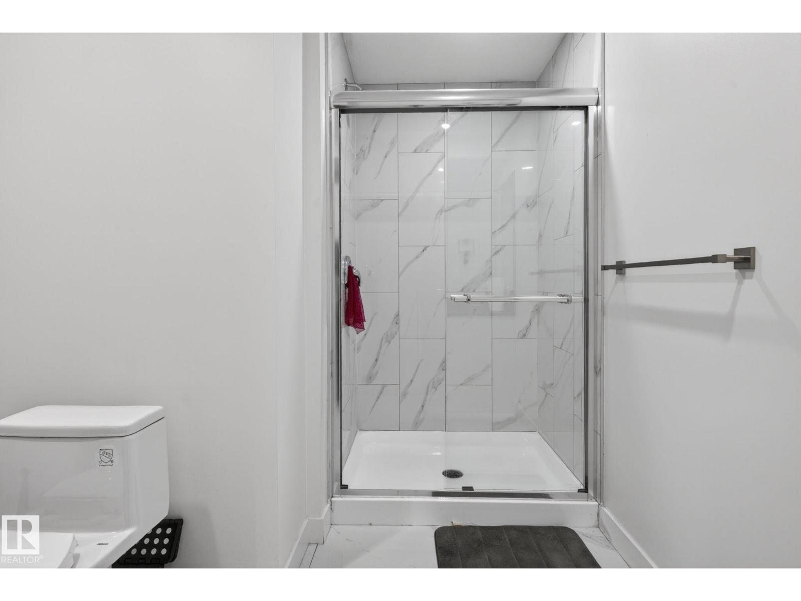 7011 177 Avenue NW - 53