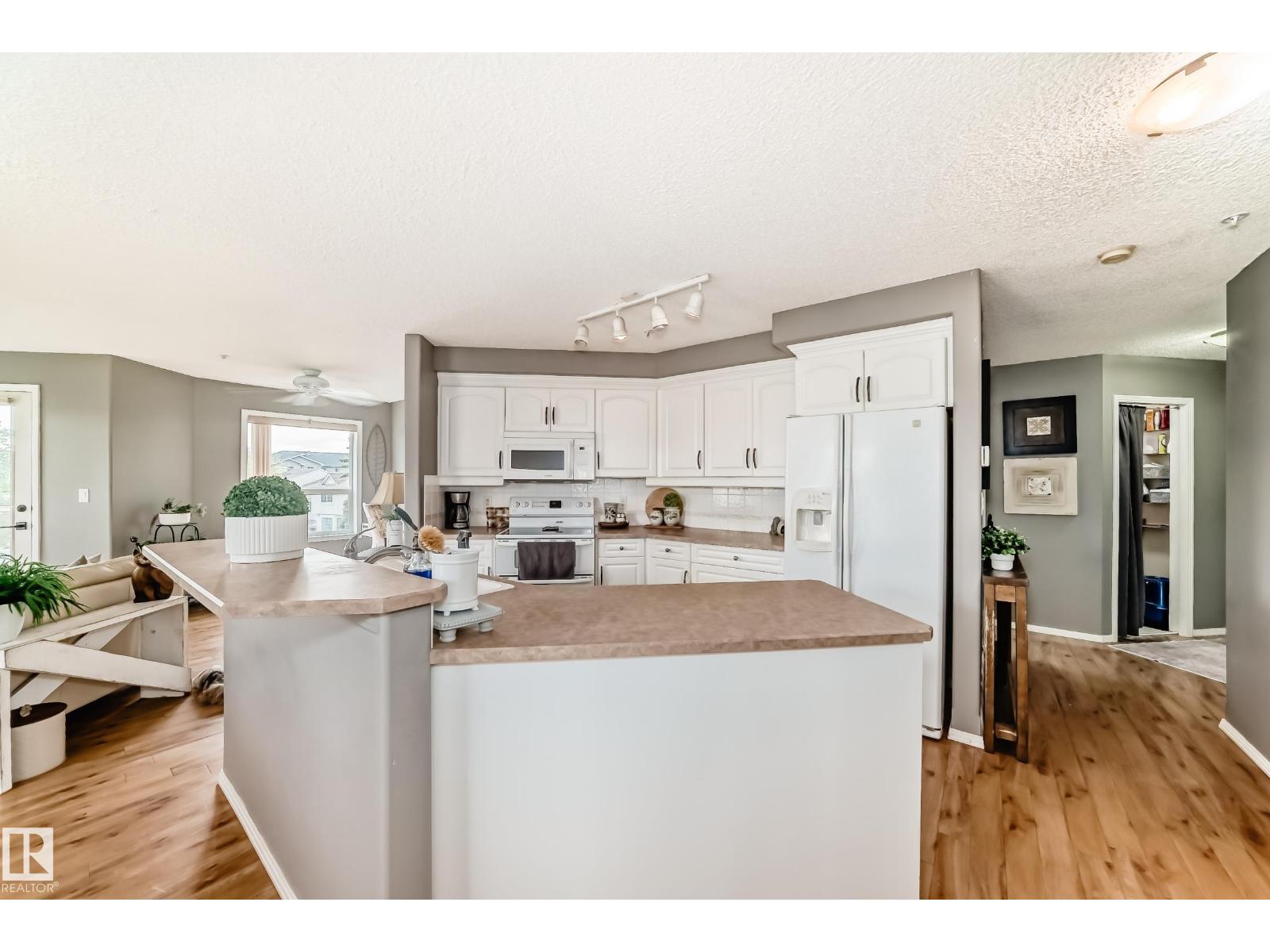 #331 9704 174 ST NW - 8