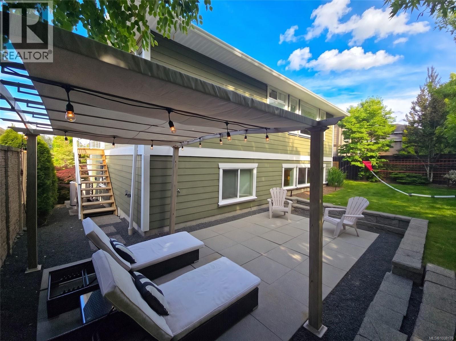 667 Nelson Rd, Campbell River