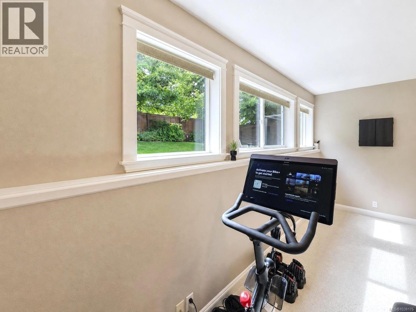 667 Nelson Rd, Campbell River