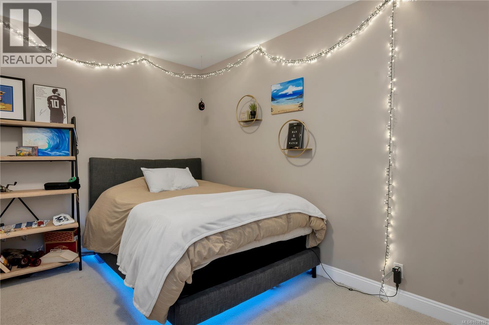667 Nelson Rd, Campbell River