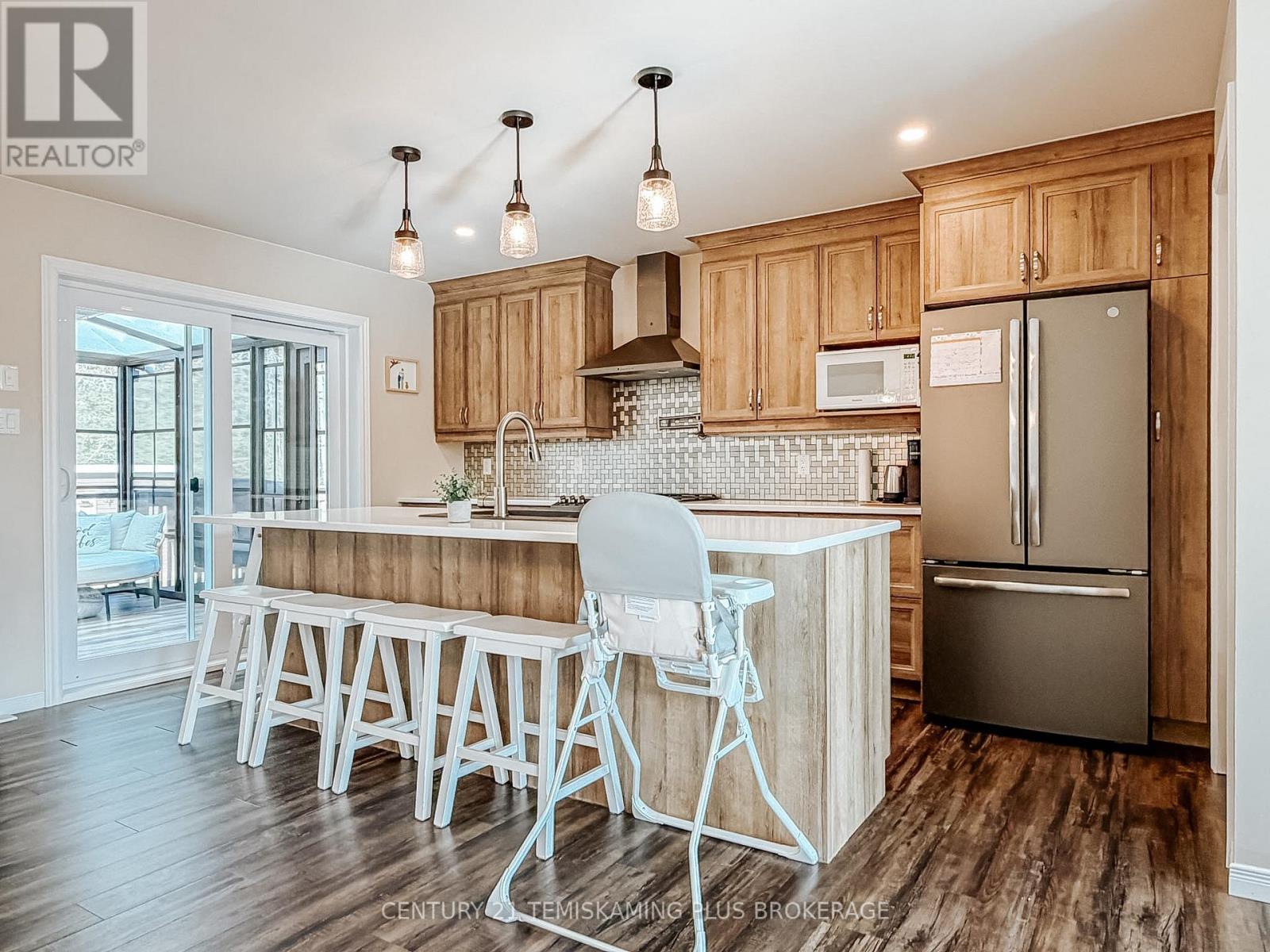 877804 BASS LAKE ROAD - 10