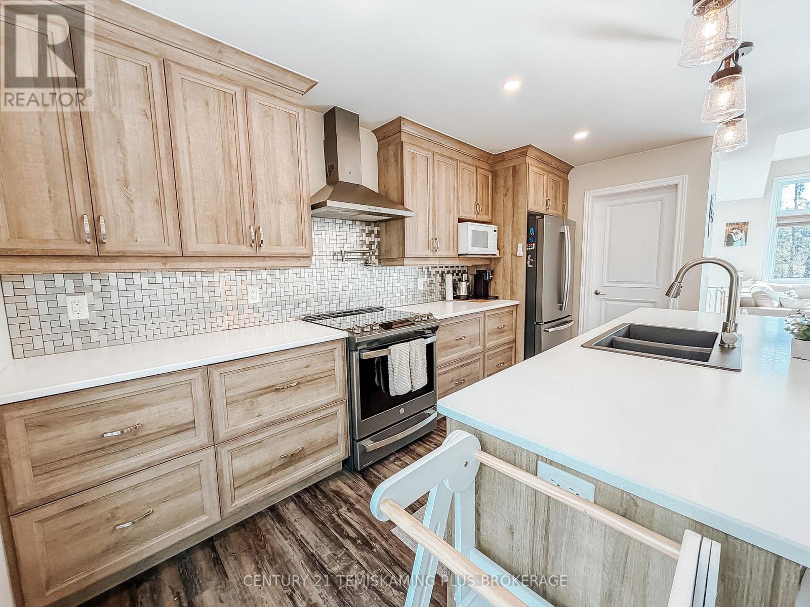 877804 BASS LAKE ROAD - 14