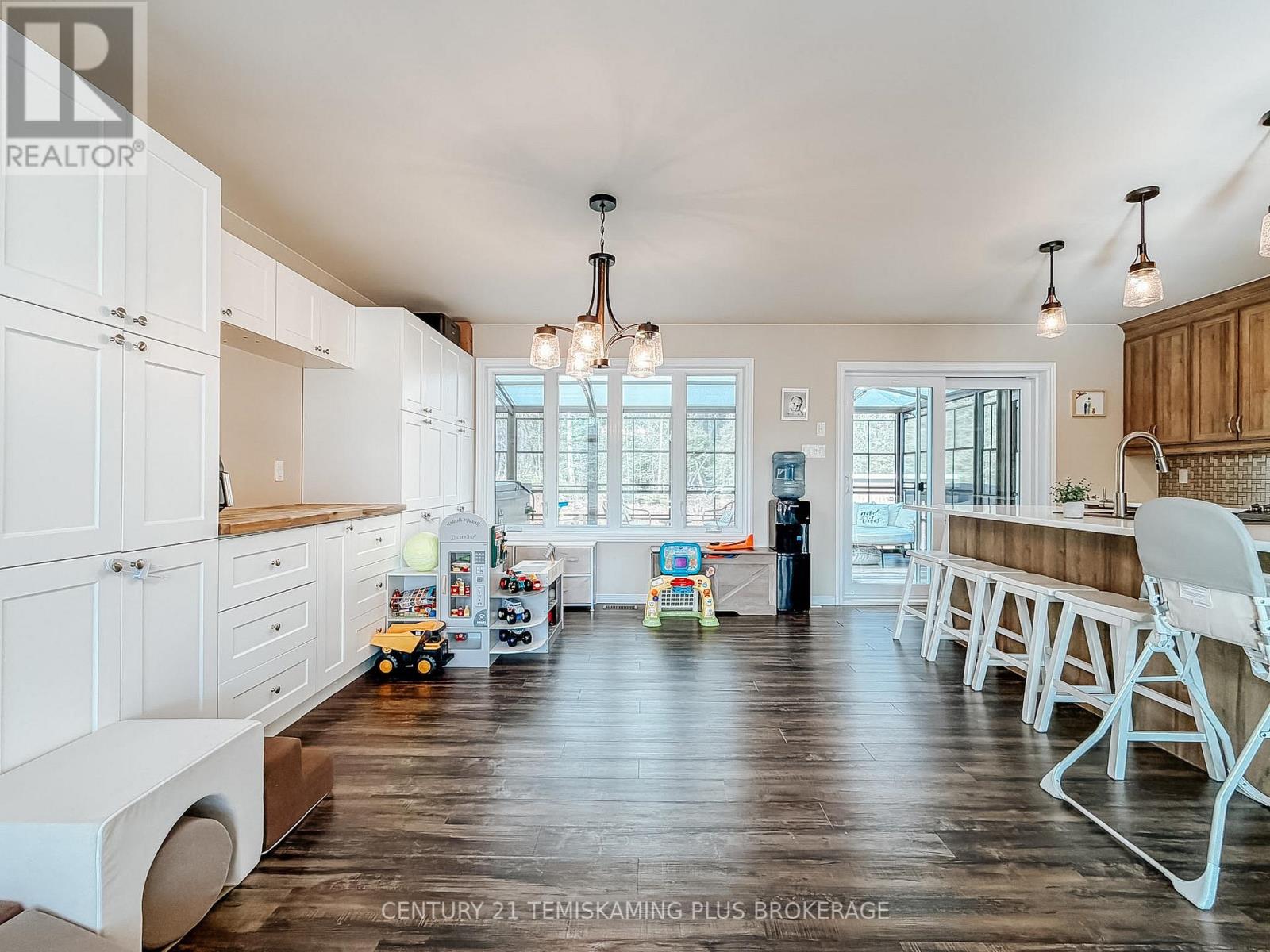 877804 BASS LAKE ROAD - 16